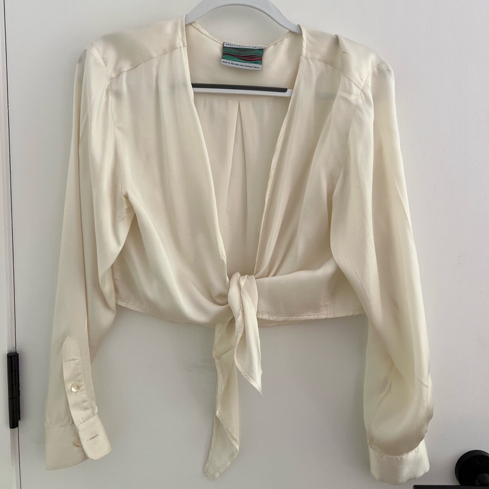 Silk tie top
